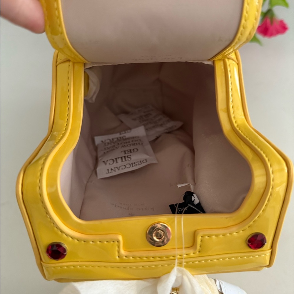 Kate Spade NYC 3D Taxi New York Big Apple Crossbody Bag ~ NWT, Collectible Item - Picture 9 of 14